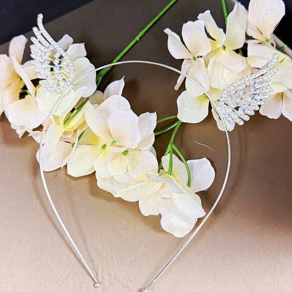 Angel wings headband, silver halo crown, Flower girl headpiece, Fairy halo crown - Picture 4 of 6